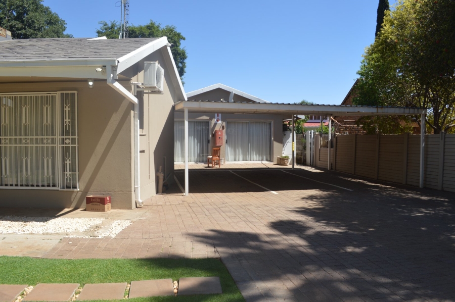 Commercial Property for Sale in Irene Park North West